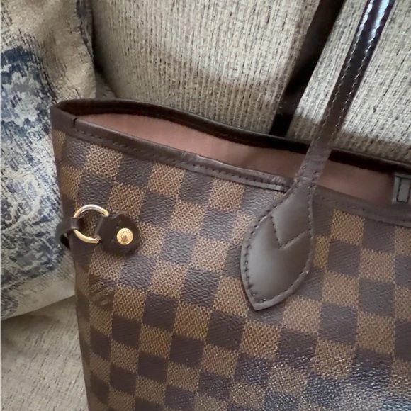 Authentic Neverfull MM - Picture 6 of 9